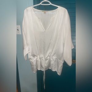 Micheal Kors white top